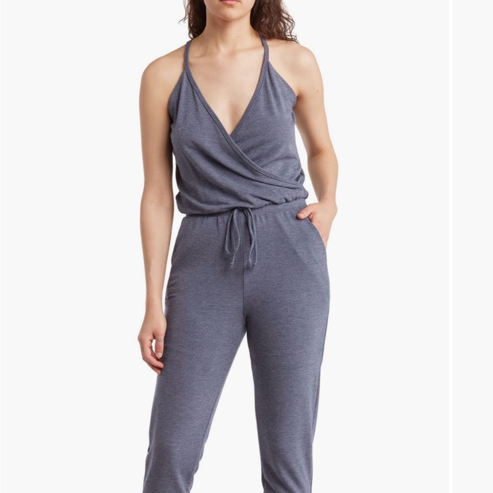 GO COUTURE
Drawstring Sleeveless  Jumpsuit